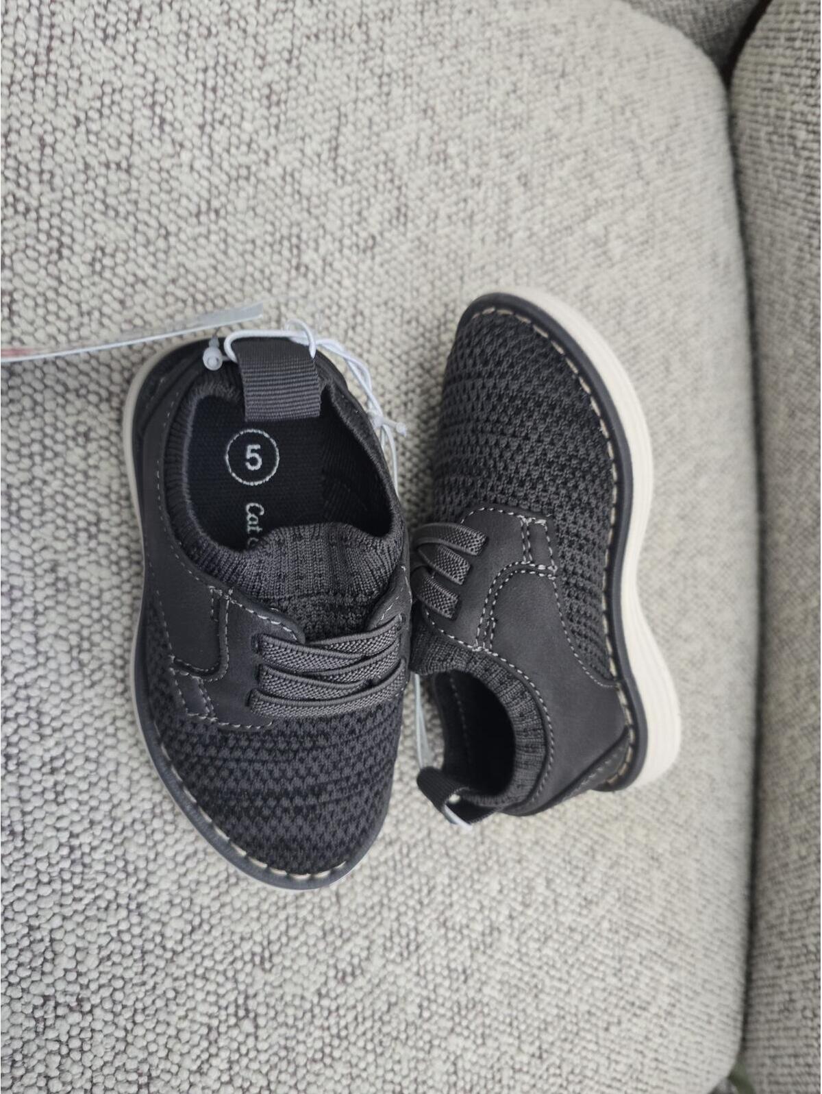 Size 5 Brand New Toddlers Shoe From Target Item 276 Bin 9
